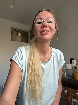 Michele_nolimi - show boobs