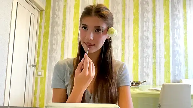 Lerchek_Wia - squeeze tits