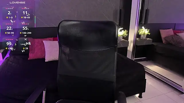 SaraaMills - 💦Spit in little boobs