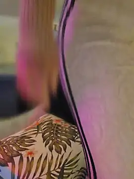 TheNaturalistX - Spank ass + LT get sexy PIC