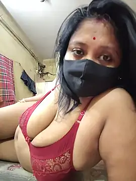 Curvy-Kamini