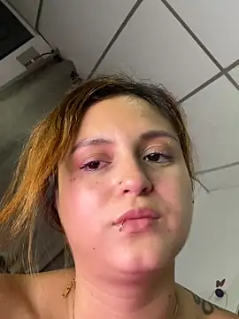 Emilycoy1 - Make me hot 🍆😈