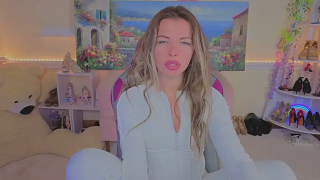 Real_Tini - blowjob + bare breasts