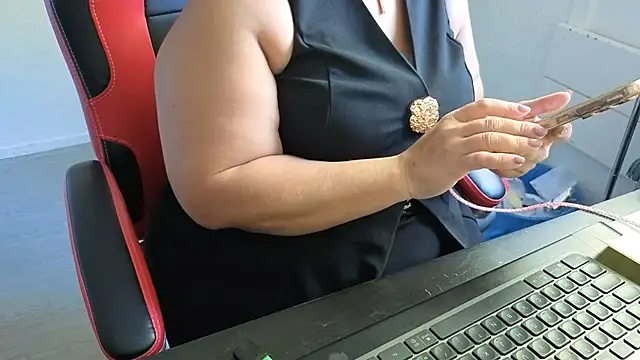 Sofiatwork - FLASH ASS + SNAP LT
