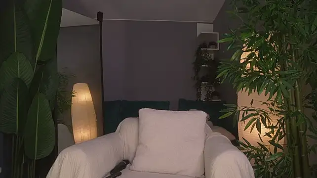 Milana_Sapphire - Deep satisfaction