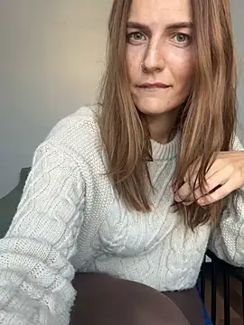 BritneyHall - buy a dildo for sucking