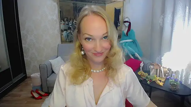 Alana_Solara - ⭐SPERED LEGS