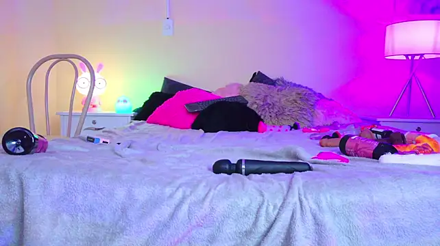 Nahiara_santana - plug anal + oil ass