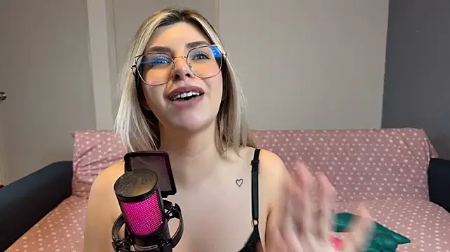 Analslut001 - Big Cream Dildo in Ass