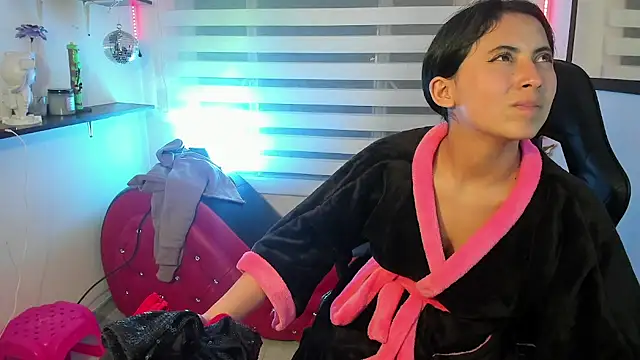 Naomy_Kiss - 🔥 Sensual dance