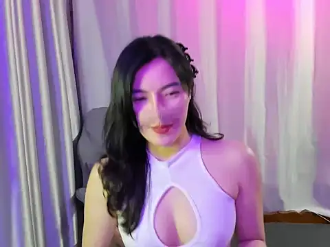 Julie_nguyen - open group show, strip tease