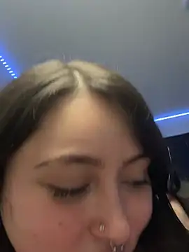 Evemeqt - Last tipper gets 3 min nude vid in PM💦
