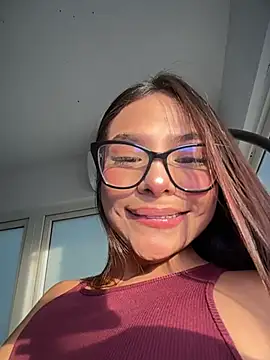 Amira_cute2 - 2 finger in my pussy +Control toy 1 min