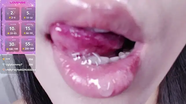 Jiajia_L - 只需要一个嘉年华就下播