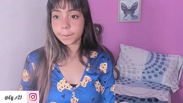 Emma_grays2 - naked