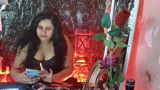 GoddessLorenaHotQueen - B.Day Spoils 🎈Oct 11th🎉