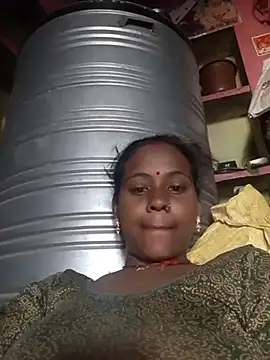 Hot_khusi753