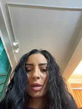 FeetVibe - Both soles up for inspection 🔥
