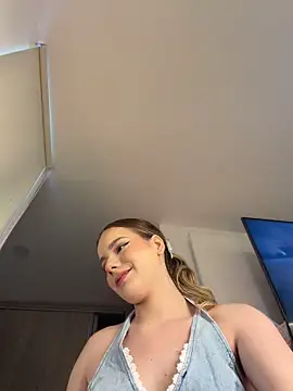 NicoleCut
