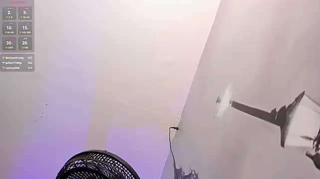 Viky-roos - 1 finger in my pussy + control 1 min toy