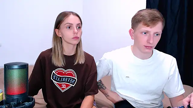 Juliaanddima - get naked