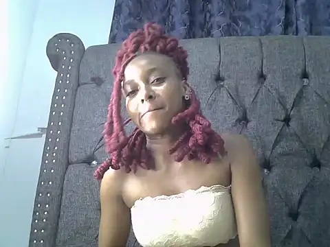 Cocolaurah - MAKE MY COOCHIE WET