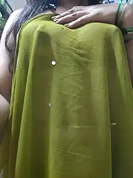 RadhaBabe - Lt name on boobs