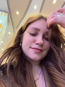 Lucy-joy - suck PLAYFUL fingers and insert in pussy
