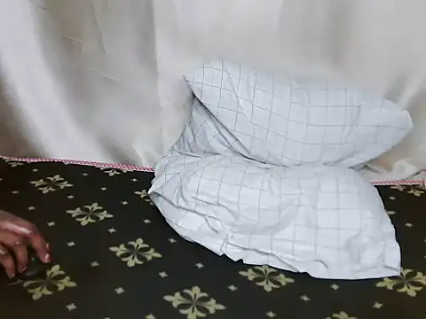 Lily_byb - fuck this pussy like you own it daddy💦