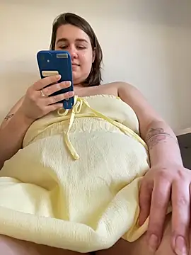 SuzieMurray - Show boobs