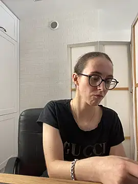 MartiniiSelenna - Show boobs