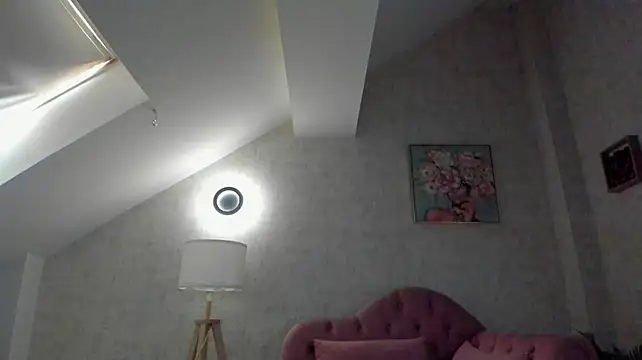 Gloriaa_shine - lets play with a sexy foot job