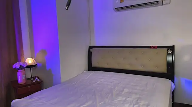 HumbleJess - hand bra 5 min