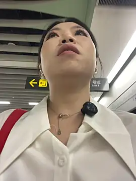 YummyLoveYou - 口交大鸡吧一分钟