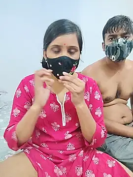 Your___Riya - Flash pussy in public 😘🥰🥰