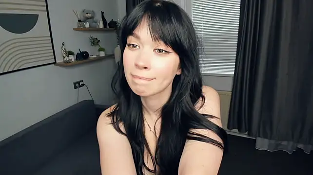 GwynBelous - to pull down one's panties slightly