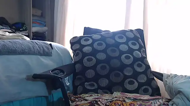 MATUREBUSSTY