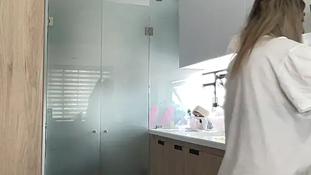 LunaBeya - orgasm with dildo