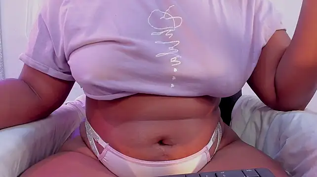 Mia_rouxx1 - Red ass in Doggystyle+ Fingers pussy