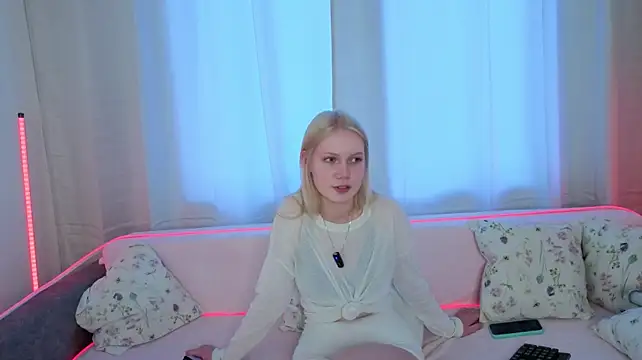 ChelsieAranas - Play with my hair