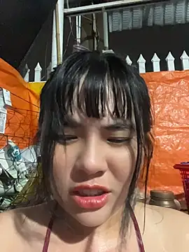 Fishinggirl2k - Help the fish have a delicious meal.
