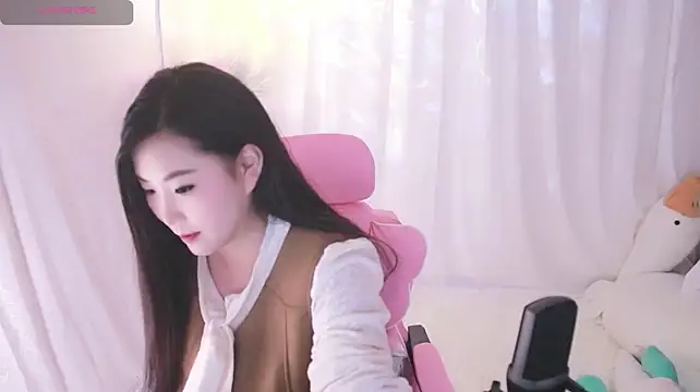 Tingtingz2026 - 赚钱买小粉跳蛋黑牛