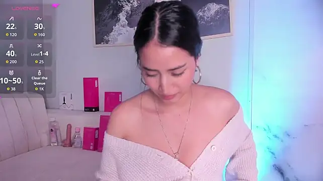 Lara_madisson - 🔥Bounce boobs with oil 🔥pinch nipples