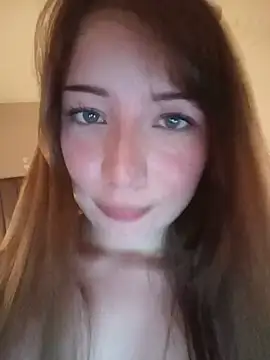 Dahlia_Rousse - Masturbating the torso with your feet👣