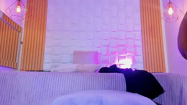 AriaBelle - Ass Clapping + Oil