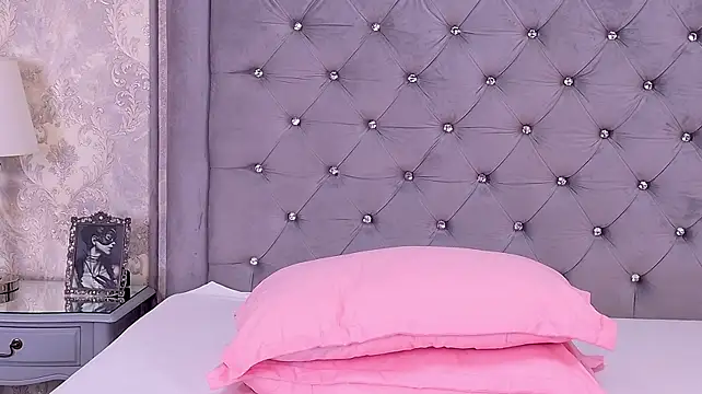 LexiRiley - Lick my dildo like an ice cream ! 🍭