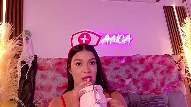 Bianca_zaens2 - PLUG ANAL AND TWERK