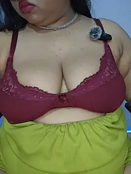 BigAssAyeaha - Be in bra and panty