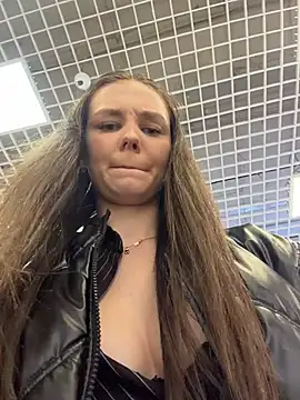 Ttixmila - Naked 10 min+blow job💦💋