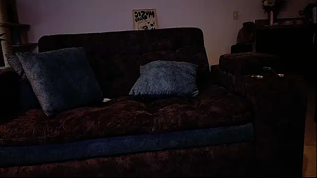 Lexiie1 - BOOBS OUTT!!